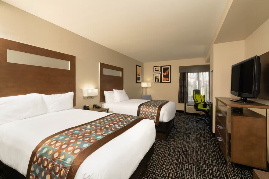 More Photos Of 6069 Macon Cv, Memphis Hotel For Sale