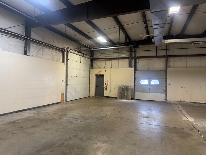 More Photos Of 67 Beverage Hill Ave, Pawtucket Industrial For Lease