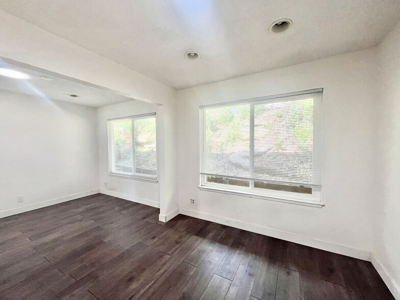 More Photos Of 8329 Fair Oaks Blvd, Carmichael Medical For Sale