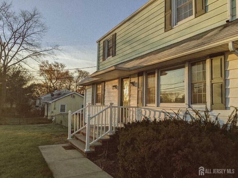 More Photos Of 1160 Stelton Rd, Piscataway Office Residential For Sale