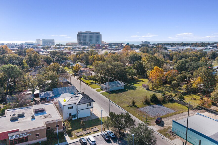 More Photos Of 282 Lameuse St, Biloxi Office For Sale