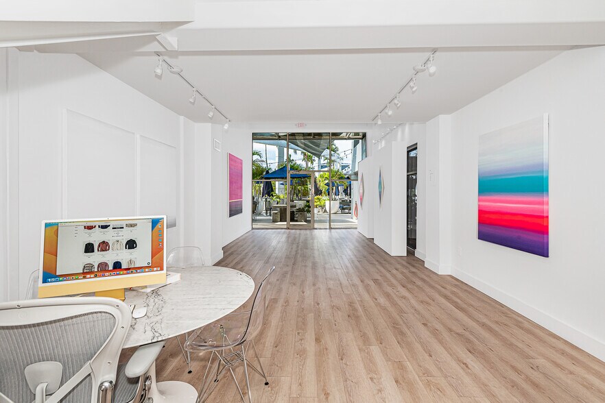 More Photos Of 260 Crandon Blvd, Key Biscayne Bank For Sale