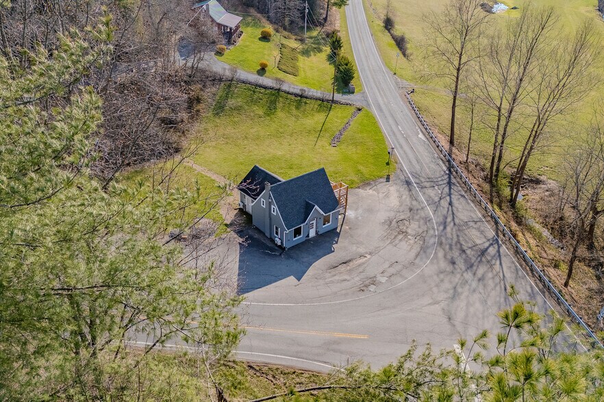 More Photos Of 12 Scenic Rd, Fries General Retail For Sale