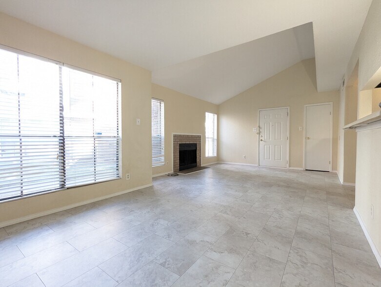 More Photos Of , Houston Multifamily For Sale