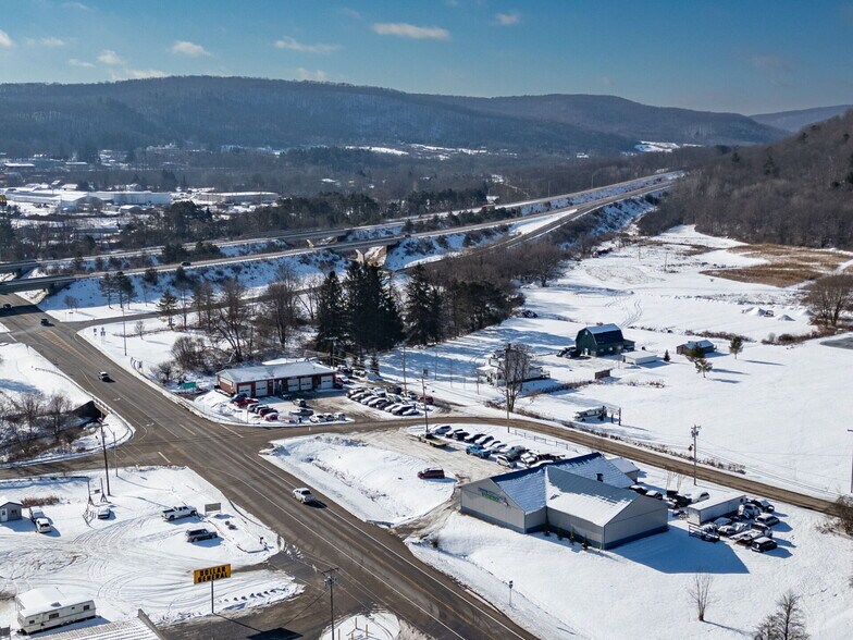 More Photos Of 5220 Maple Ln, Cuba Auto Repair For Sale