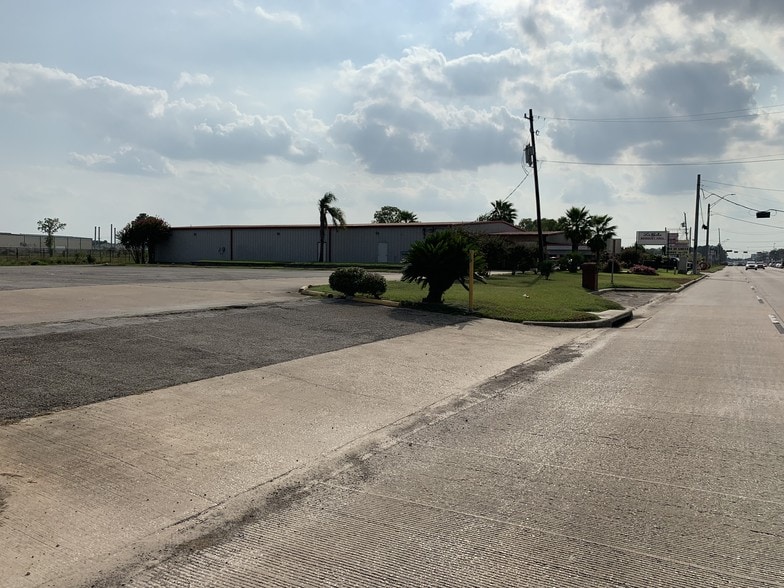 More Photos Of 1600 Aldine Bender Rd, Houston Lodge Meeting Hall For Sale