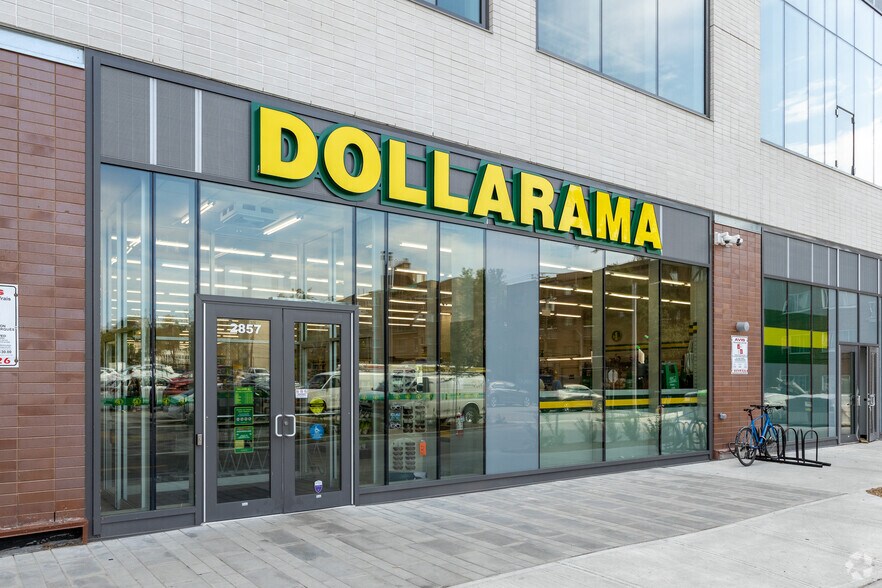 More Photos Of 2615-2865 Ave Van Horne, Montréal Unknown For Lease