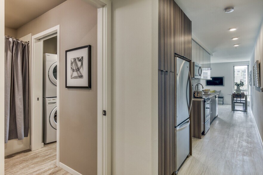 More Photos Of 910 John St, Seattle Apartments For Lease