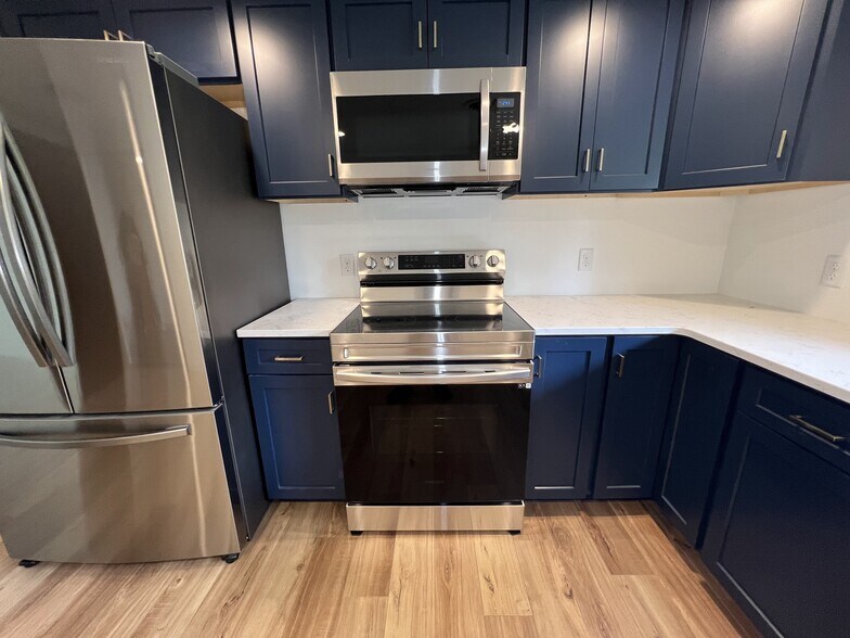 More Photos Of 2271 S Cost a Plenty Rd, Warsaw Apartments For Sale