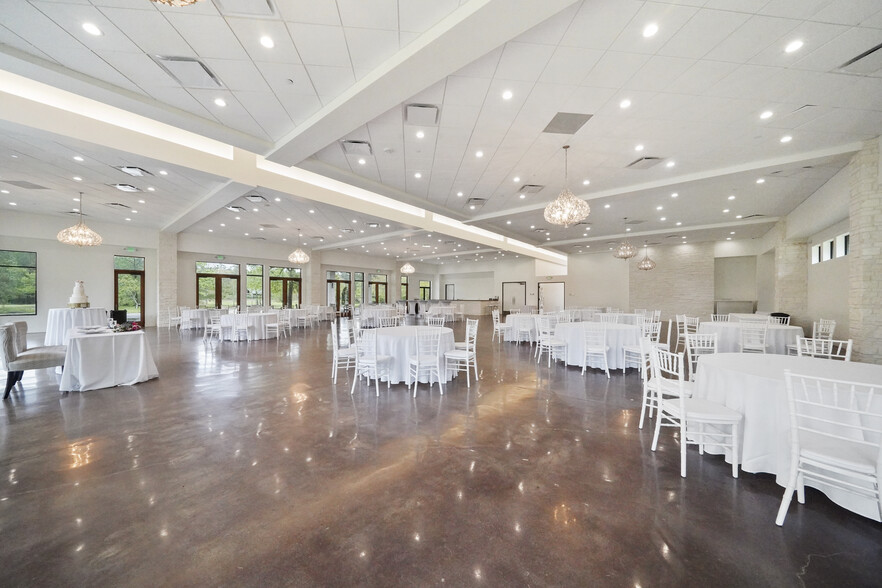 More Photos Of 25566 Bradbury Dr, Hockley Winery Vineyard For Sale