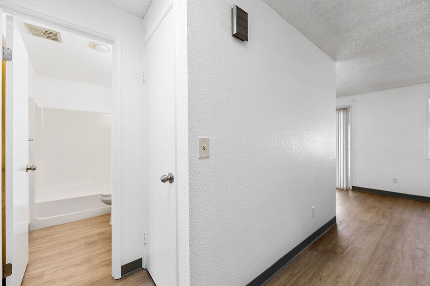 More Photos Of 14623 NE Coast Pine Ct, Vancouver Apartments For Sale