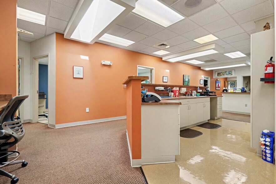 More Photos Of 2801 Leonard Dr, Valparaiso Medical For Sale