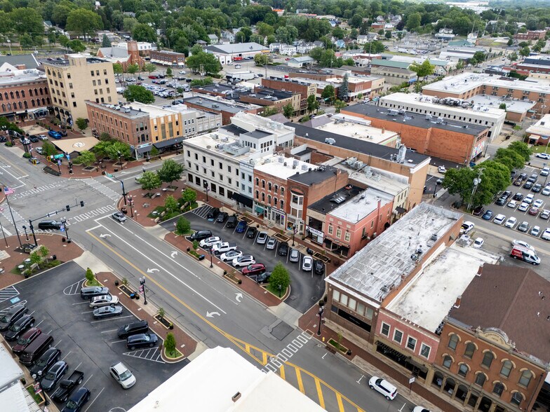 More Photos Of 128 S Market St, Wooster General Retail For Sale