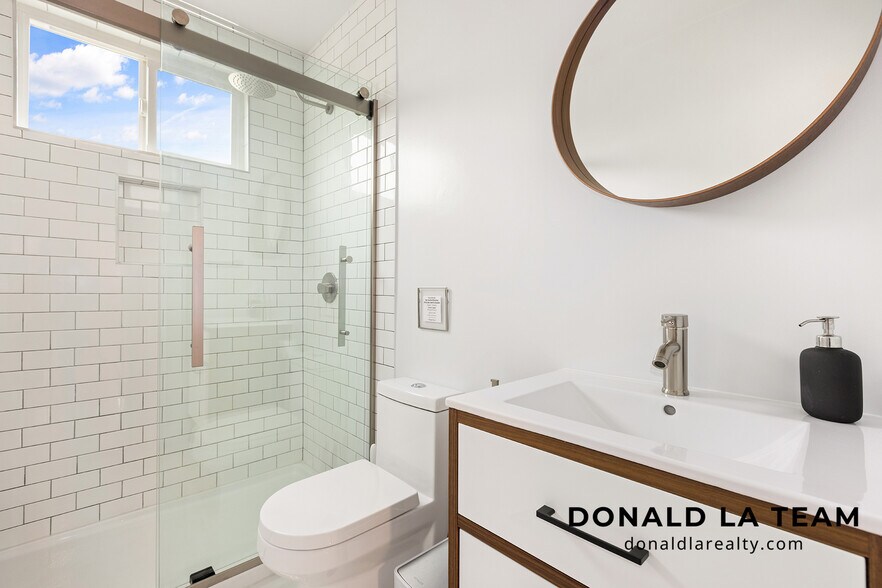 More Photos Of 59 S Meridith Ave, Pasadena Apartments For Sale