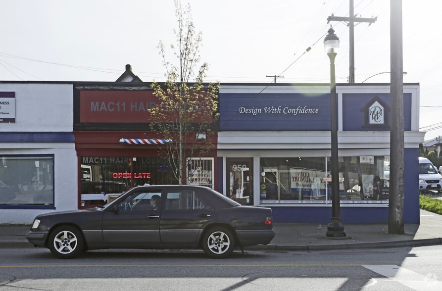 More Photos Of 948-950 12th St, New Westminster Storefront For Lease