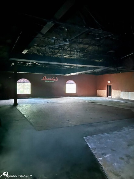 More Photos Of 1801 W Pinhook Rd, Lafayette Hotel For Sale