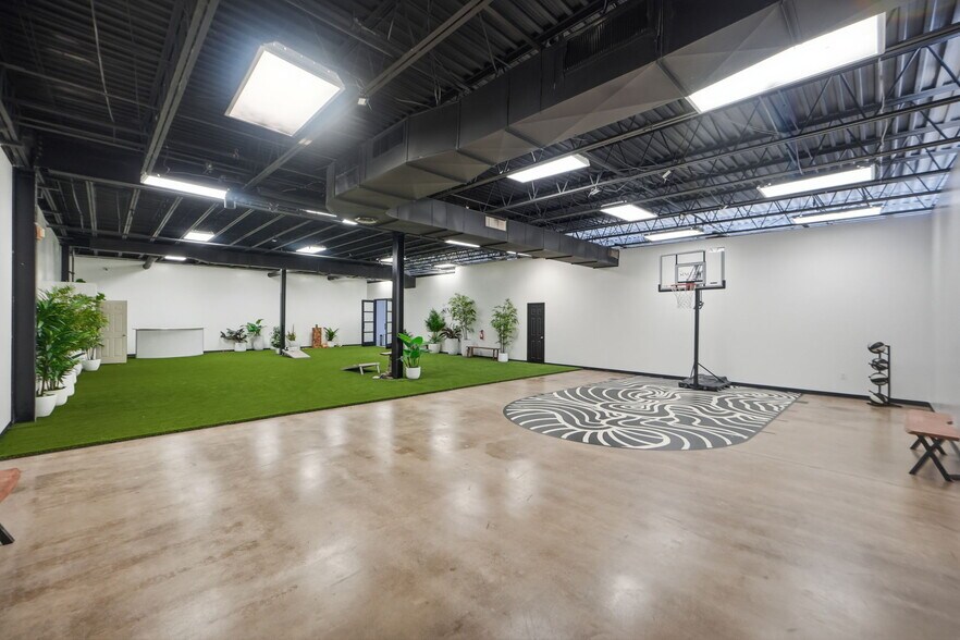 More Photos Of 3425 Sinclair Ln, Baltimore Warehouse For Sale