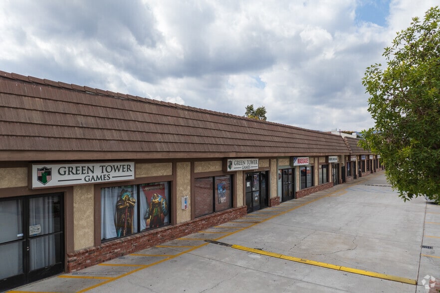 Primary Photo Of 24777-24890 Apple St, Newhall Flex For Lease