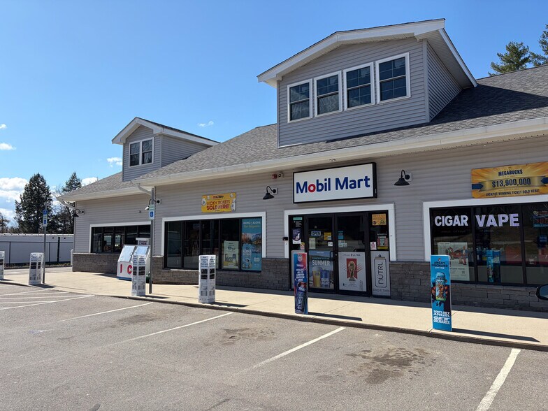 More Photos Of 4 Commerce Way, Milton General Retail For Lease