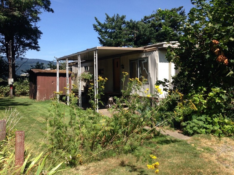 More Photos Of 965 NE Forest Ln, Cascade Locks Manufactured Housing Mobile Home Park For Sale