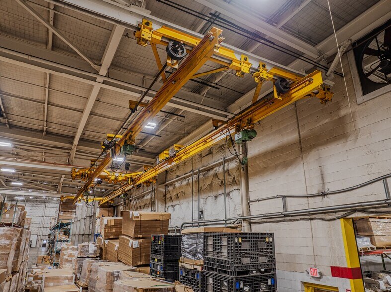 More Photos Of 2100 Cedar St, Fremont Distribution For Lease