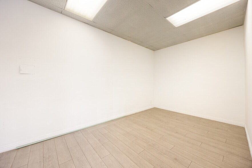 More Photos Of 129-141 E Valley Blvd, Alhambra General Retail For Lease