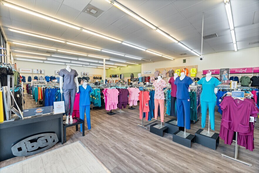 More Photos Of 500 E Willow St, Long Beach General Retail For Sale