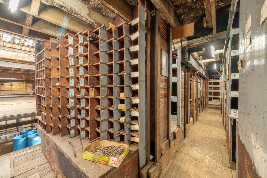 More Photos Of 4332 33rd St, Long Island City Industrial For Sale