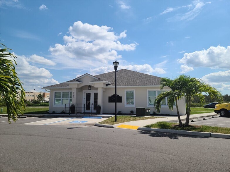 More Photos Of 10521 - 10581 Bloomingdale Ridge, Riverview Office For Sale