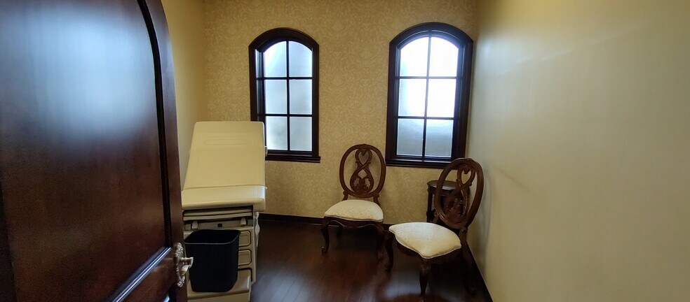 More Photos Of 4450 Union St, Johnstown Medical For Sale