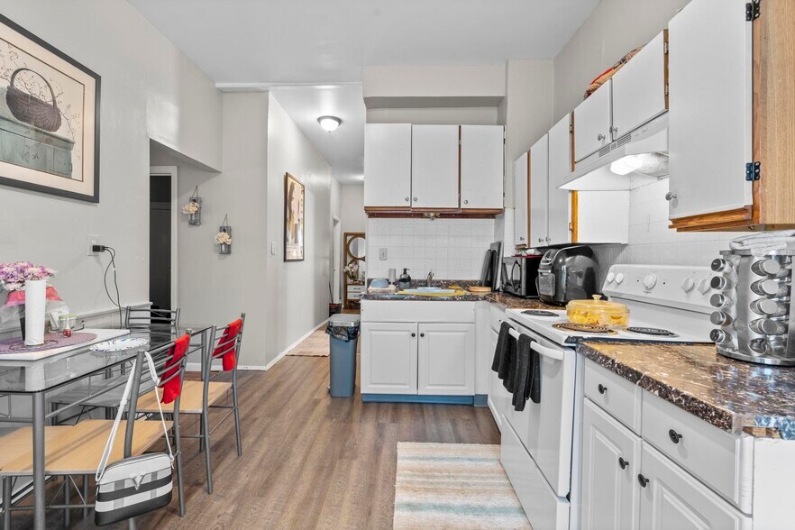 More Photos Of 99 Galpin St, Naugatuck Apartments For Sale