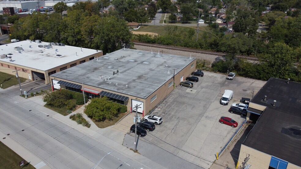 More Photos Of 2415 Braga Dr, Broadview Manufacturing For Sale