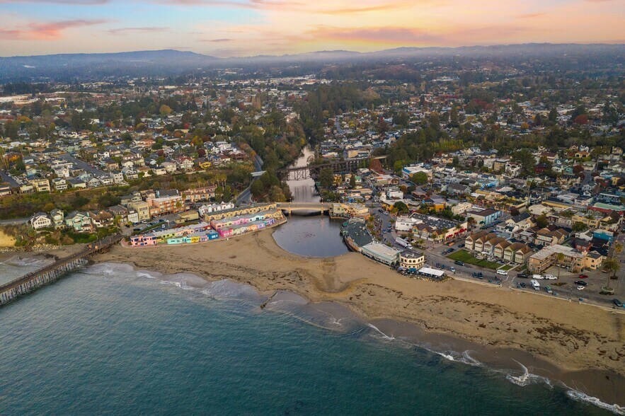 More Photos Of 516 Capitola Ave, Capitola Multifamily For Sale