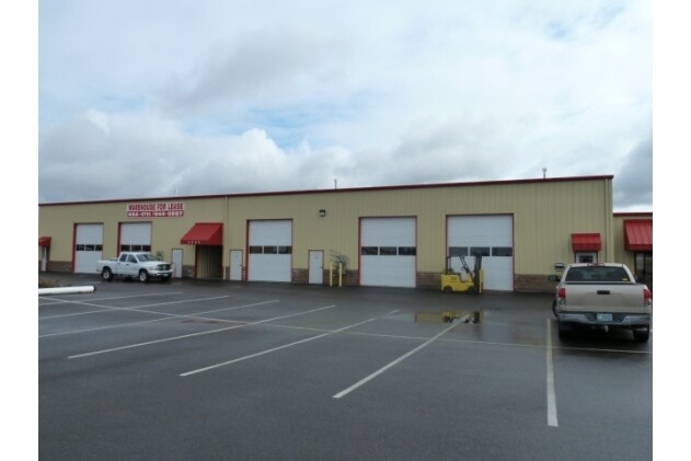 More Photos Of 4802-4810 Table Rock Rd, Medford Warehouse For Lease