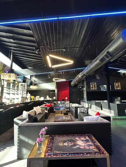 More Photos Of 832 Seigle Ave, Charlotte Restaurant For Lease