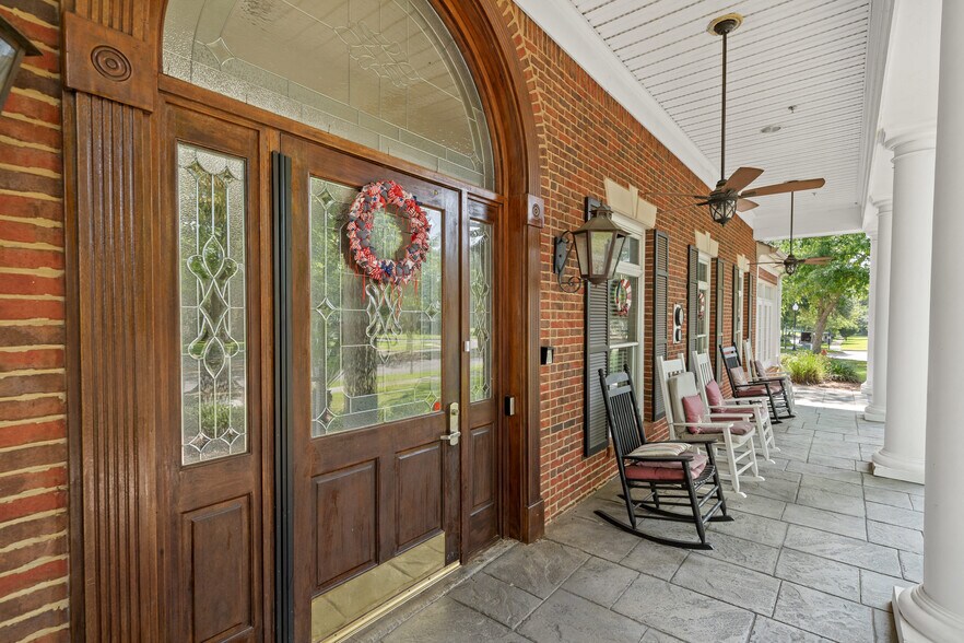 More Photos Of 10171 Papa George St, Daphne Congregate Senior Housing For Lease