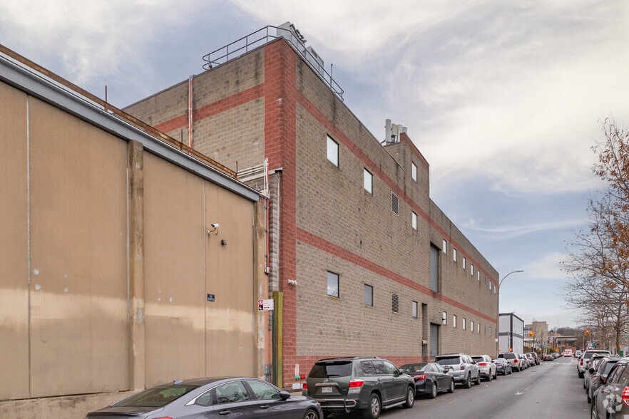 More Photos Of 292-300 Liberty Ave, Brooklyn Warehouse For Lease