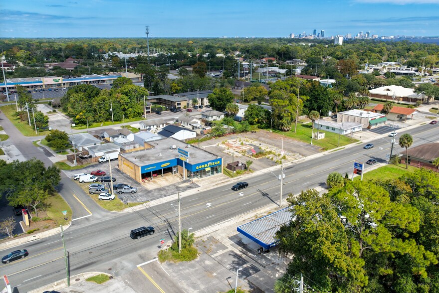 More Photos Of 4593 San Juan Ave, Jacksonville Auto Repair For Sale