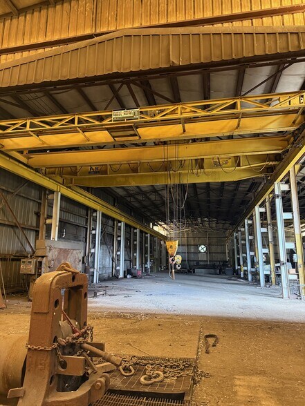 More Photos Of 175 Commerce Dr, Oneonta Manufacturing For Sale