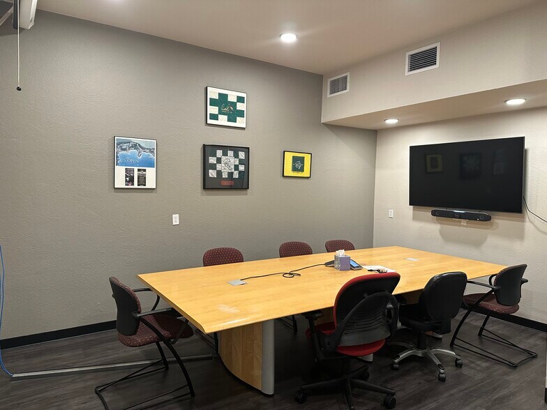 More Photos Of 1615 5th St, Davis Office For Sale