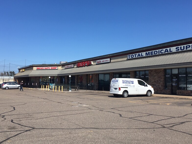 More Photos Of 7777 Highway 65 NE, Spring Lake Park Storefront For Lease