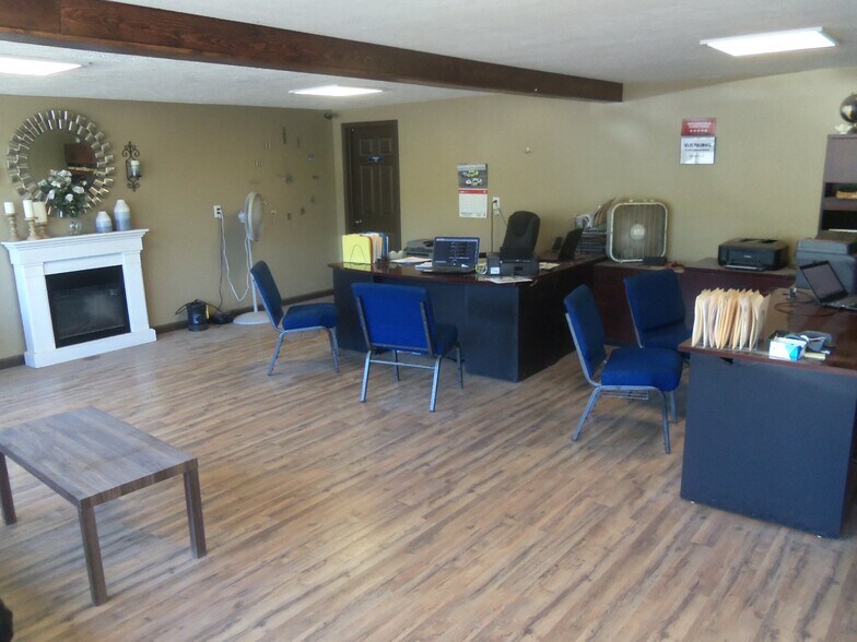 More Photos Of 7544 Rt-31, Lyons Auto Repair For Sale