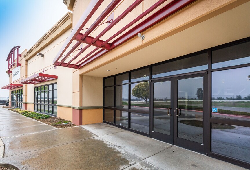 More Photos Of 1475 Moffat Blvd, Manteca Warehouse For Sale