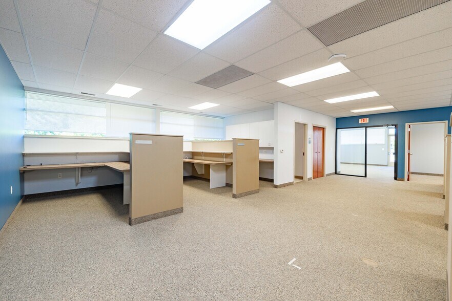 More Photos Of 10484 Citation Dr, Brighton Medical For Sale