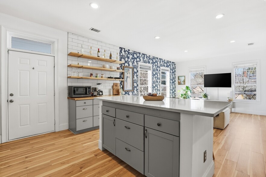 More Photos Of 521 W 37th St, Savannah Multifamily For Sale