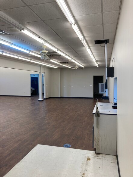 More Photos Of 533 W Nettleton Ave, Jonesboro Freestanding For Sale