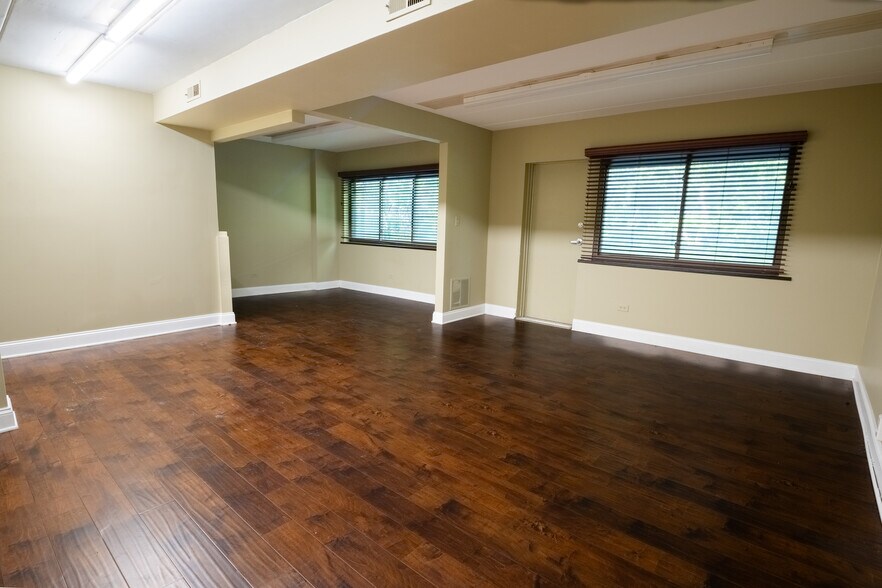 More Photos Of 6600 W College Dr, Palos Heights Medical For Sale