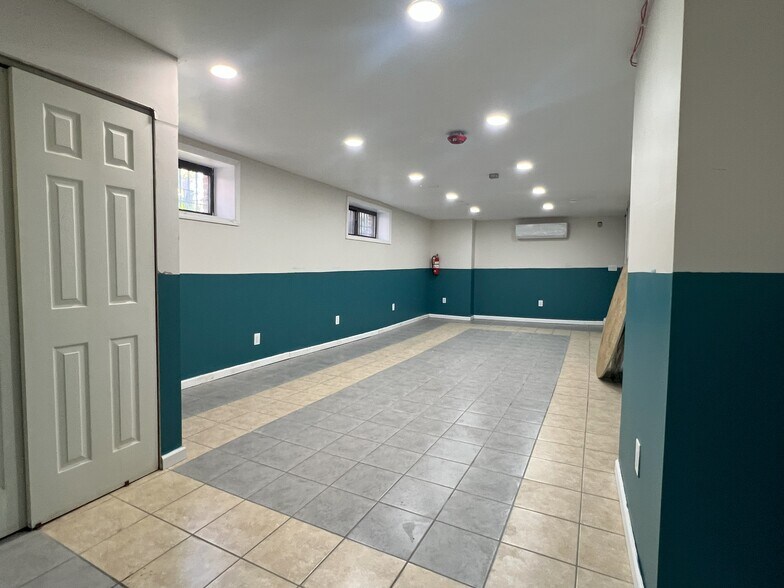 More Photos Of 2261-2269 Bragg St, Brooklyn Schools For Sale