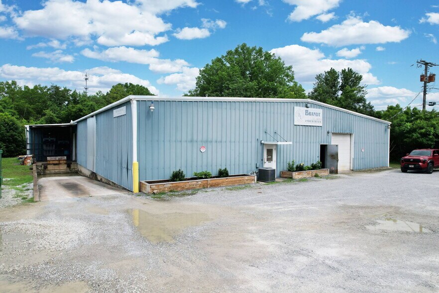 Primary Photo Of 2450 Riverside Drive, Chattanooga Warehouse For Sale