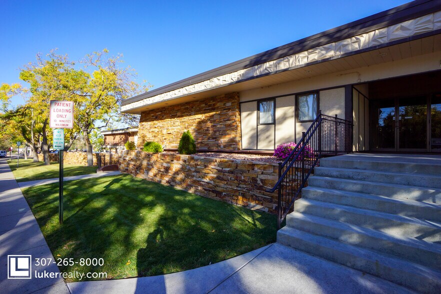 More Photos Of 940 E 3rd St, Casper Medical For Sale